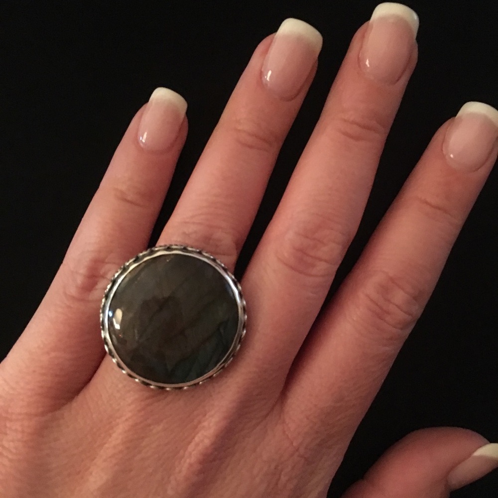 Labradorite Ring in Sterling Silver